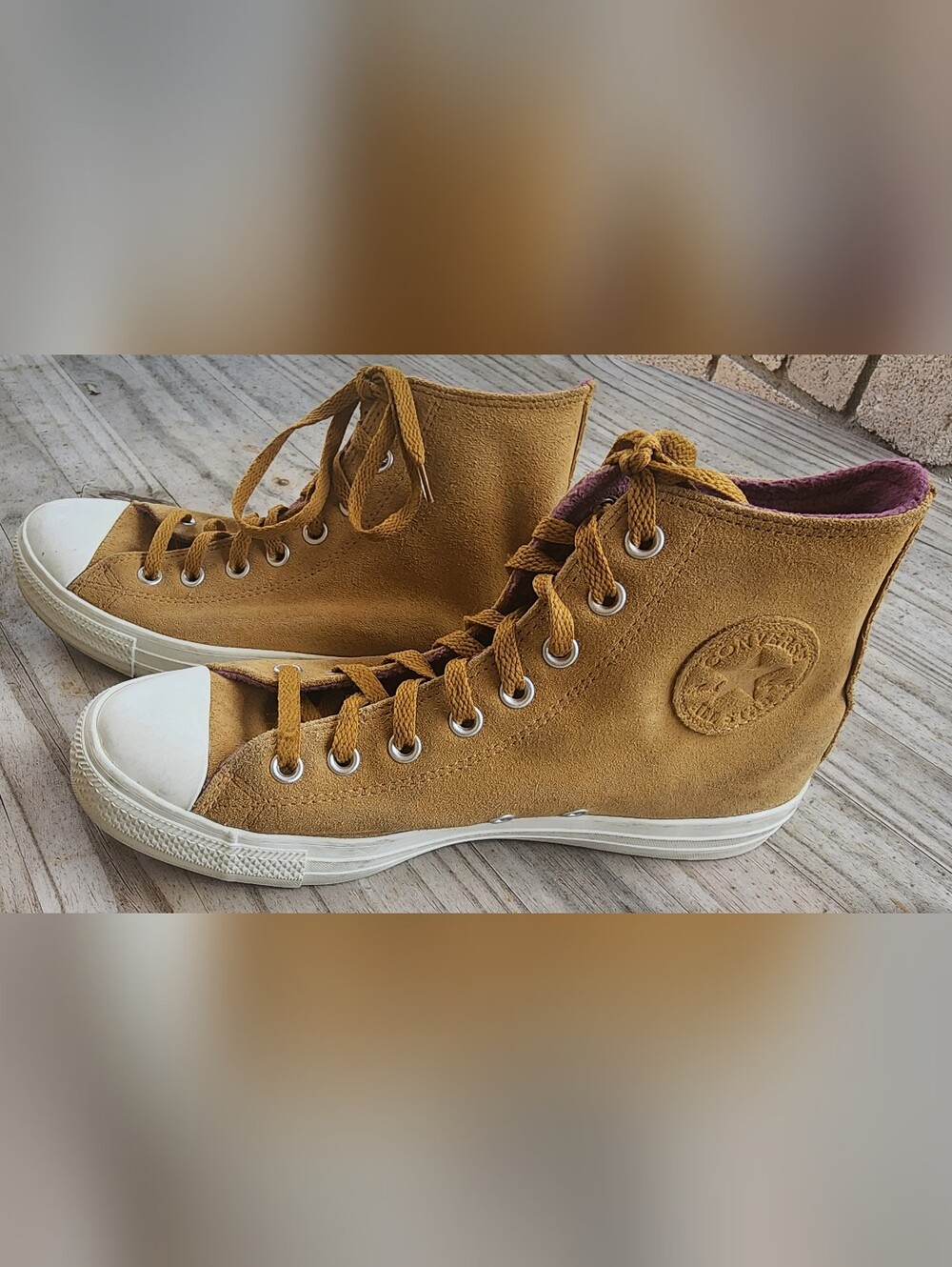 Converse Chuck Taylor Boot / Cozy High-Top | Women’s 9.5